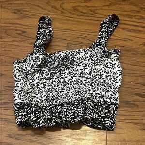 LOFT Black and White Leaf Pattern Crop Top